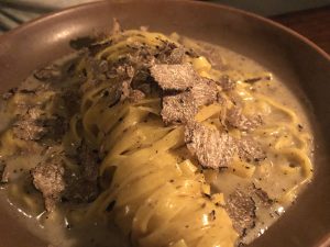 Cacio e pepe with truffle
